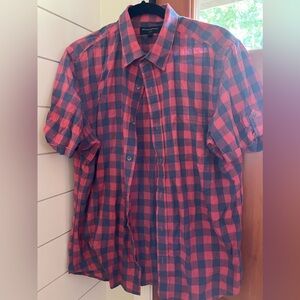 Men’s Banana Republic short-sleeve button down - Large